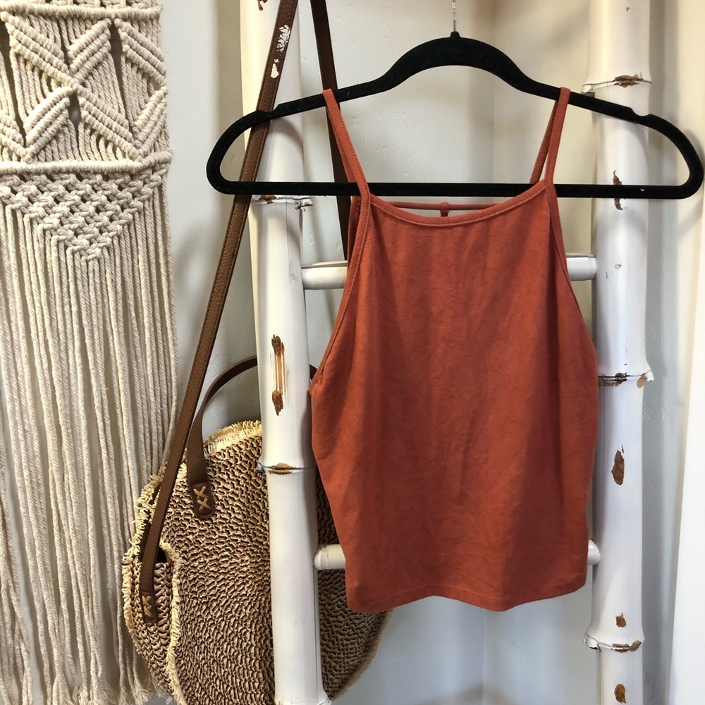 burnt orange cropped tank!